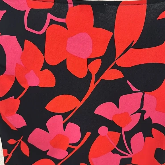 Vince camuto floral top - Picture 10 of 10